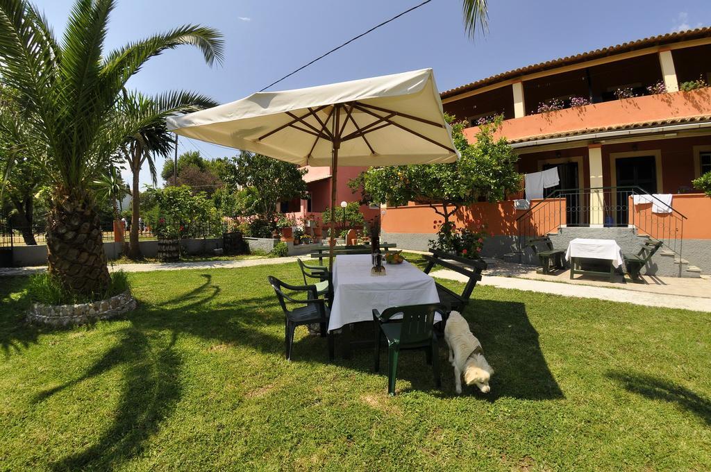 Villa Toula Dassia  Exteriör bild