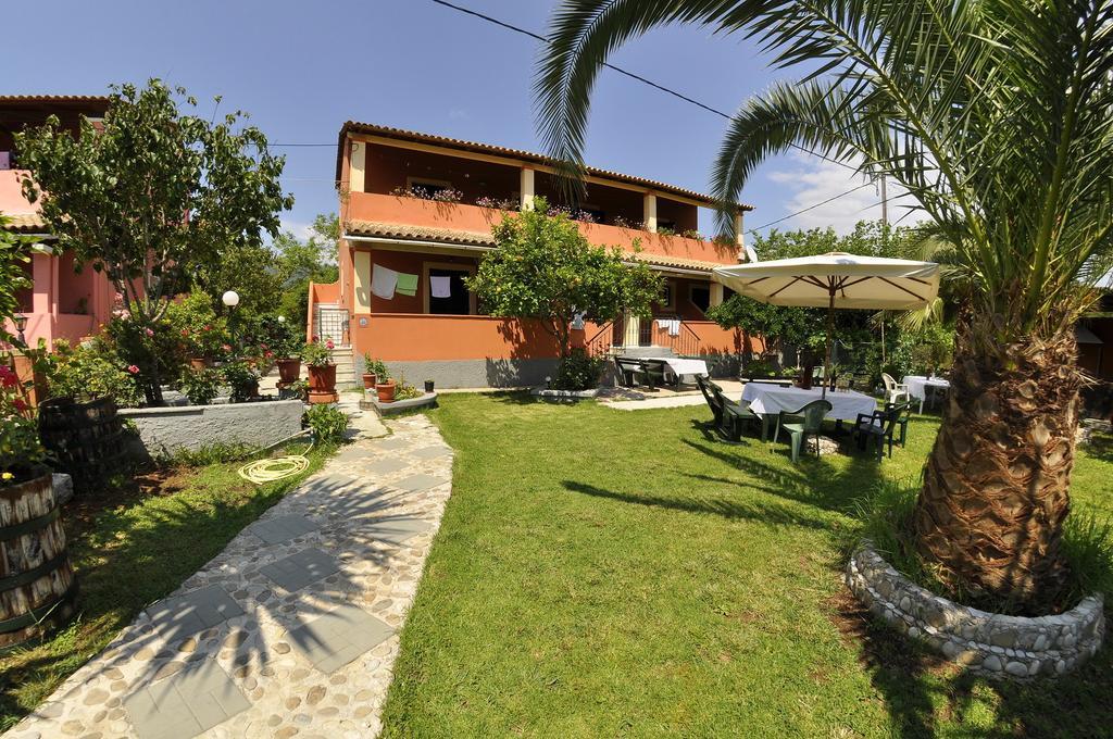 Villa Toula Dassia  Exteriör bild
