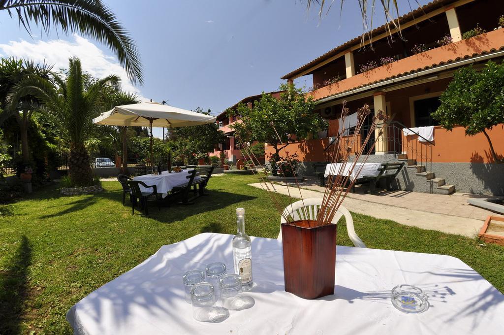 Villa Toula Dassia  Exteriör bild
